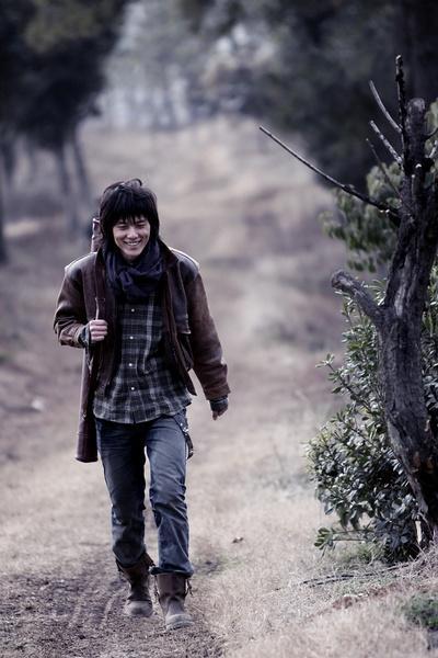 还记得《人在囧途》火车上的帅哥吗? 原来他一直在拍戏, 只是不火