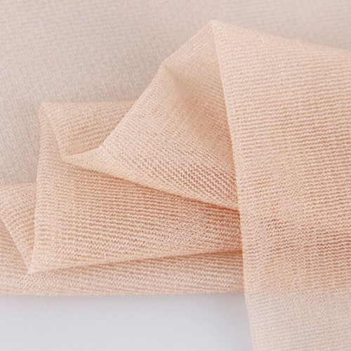 让丝袜代替秋裤,做一个忘穿秋裤的时尚MM