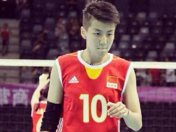 好消息,中国女排又一名将加盟泰国联赛,将携手