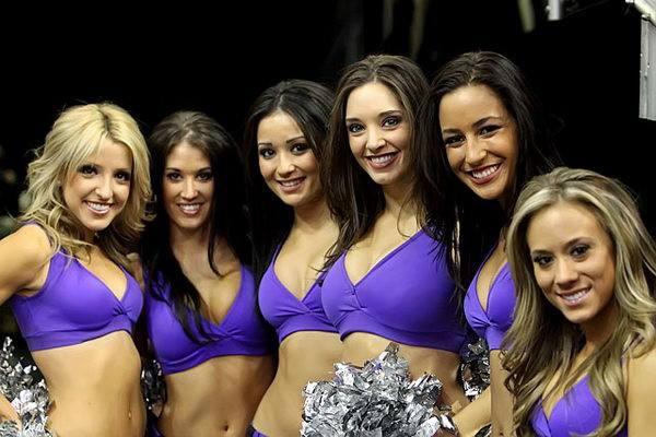 NBA拉拉队奇葩的3大规定，有一条竟然是不能穿内衣！