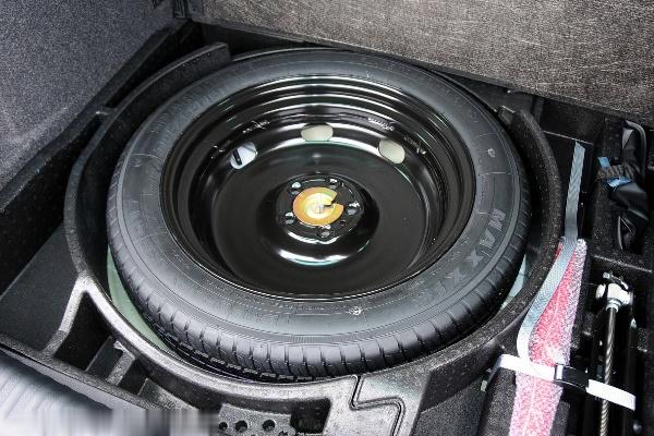 汽车备胎五年之后就必须要更换吗？为什么？