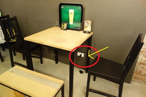 装修过327套房老师傅道:这15处别忘装开关插座!不方便不说,还恼火