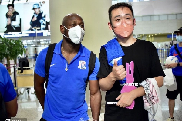 CF2怎么被壓成這個B樣了