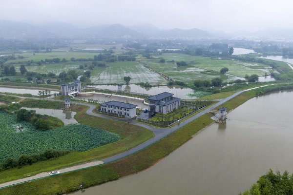 安徽芜湖强降雨后全力排涝