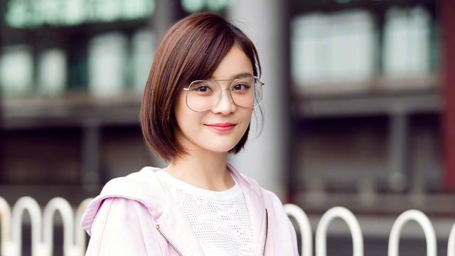 吴昕《我家那闺女》深夜泡脚 30岁后懂得养生保养 图片