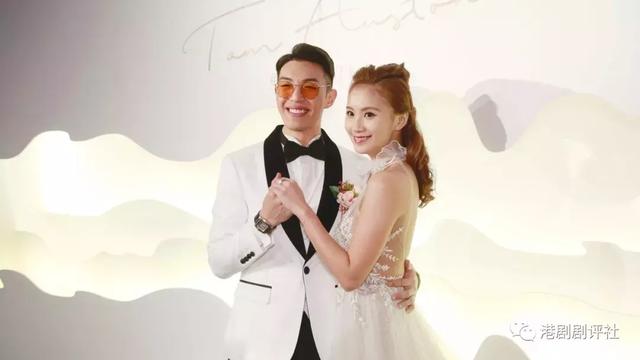 tvb男星与26岁港姐女友结婚两人现场亲嘴一分钟劲恩爱