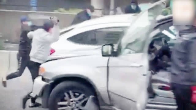 香港爆发黑帮内讧砍杀案 警方展开全港大扫黑