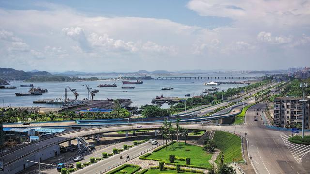 2020北海人均gdp_2020年前三季度广西14市GDP出炉,贺、梧逆袭贵港拿第一