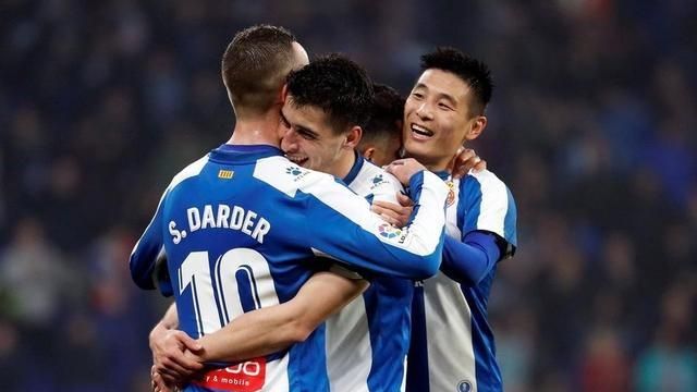 武磊打出五大联赛水平 球迷熬夜有了动力