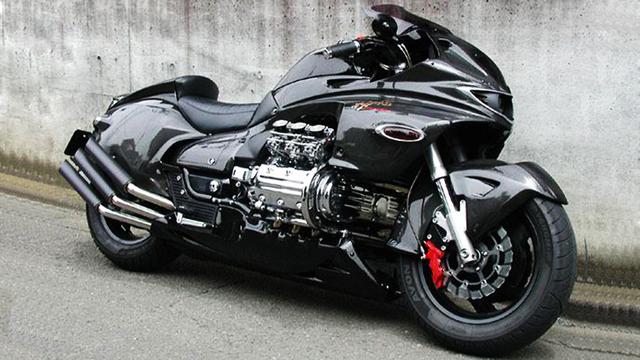 宝马之类的轿车,在日本就一款最牛的摩托车,是世界上最贵的摩托车