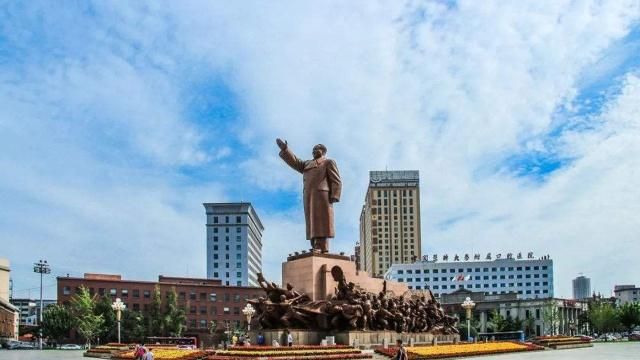 我国最波折的城市：直辖不到一年就被撤，如今成为省会城市！