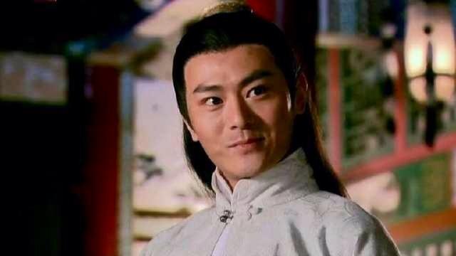他们出生于不同地区，却在同一所明星学校念过书！