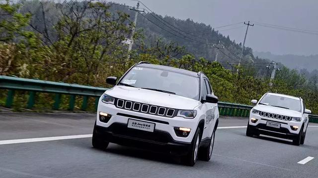 搭1.3T发动机,Jeep指南者何以傲视同级?汽车Vlog045