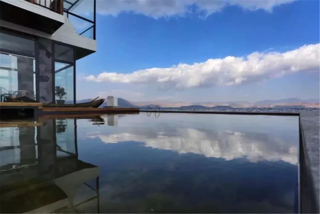 大理洱海湖畔边的这些绝美民宿，美的让你流连忘返