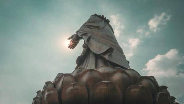 “命”不好的女人面相特点，运势较为坎坷，希望你没有