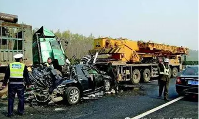 中国车祸为什么那么多? 一个海归的话发人深省