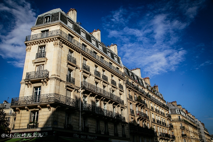 【法国】巴黎穿行在自己的岁月里