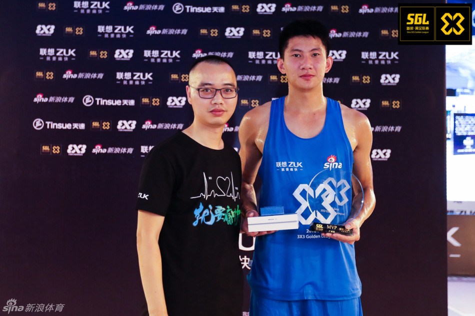 黄文威荣膺2016年黄金联赛广州站MVP