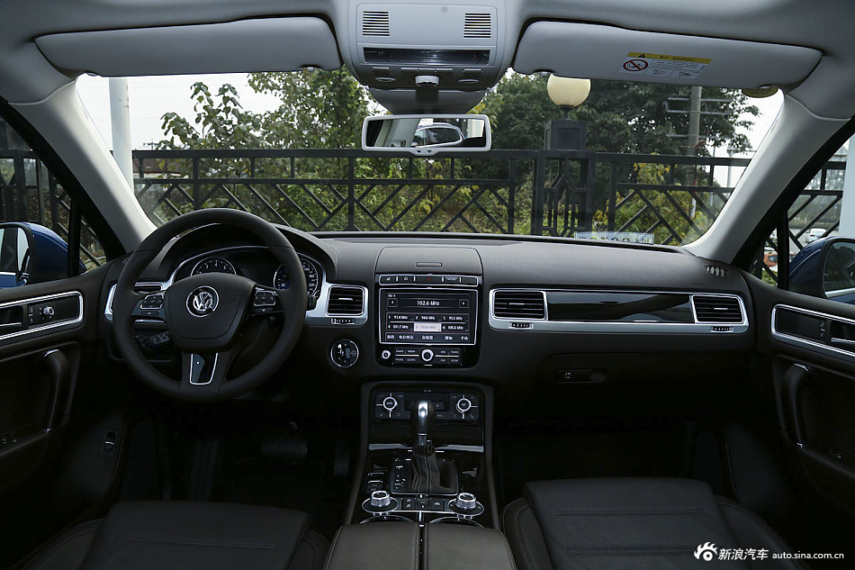 2016款途锐3.0T自动R-Line