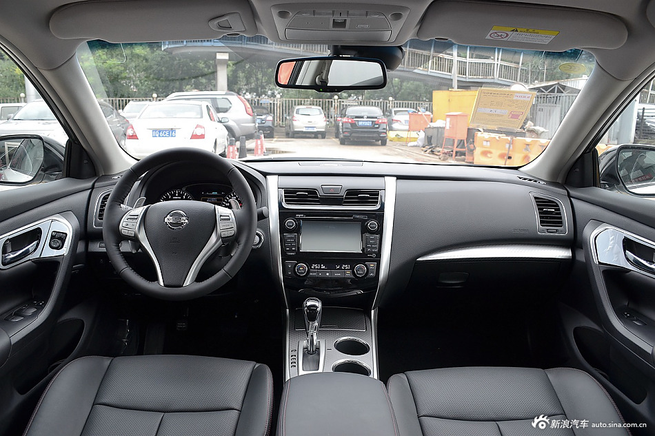 2016款天籁2.5L自动 XL-UpperNAVI Tech智尊版