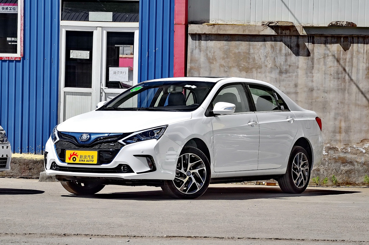 车型对对碰：新款比亚迪秦 VS 新款比亚迪e5之外部配置