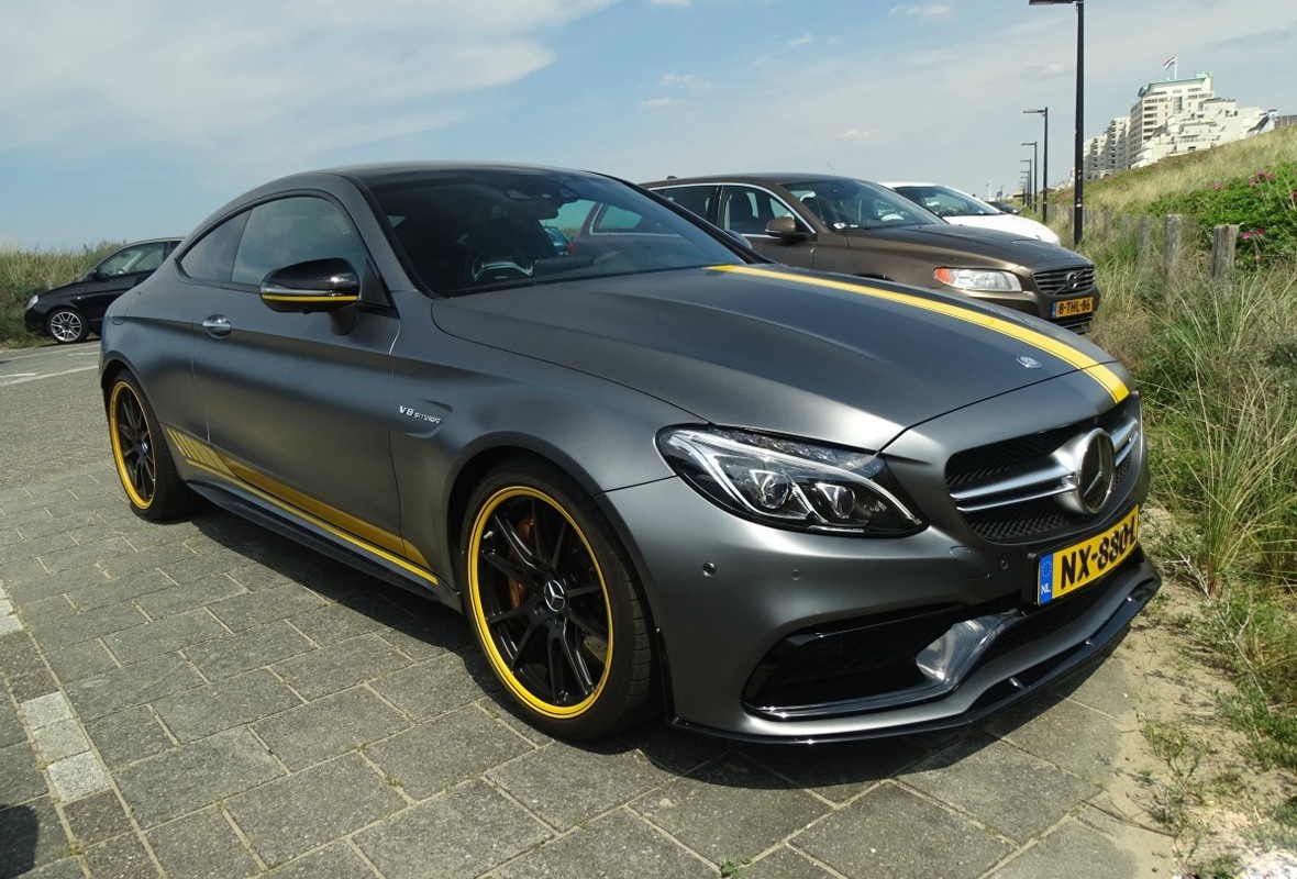 梅赛德斯Mercedes-AMG C 63 S Coupé 