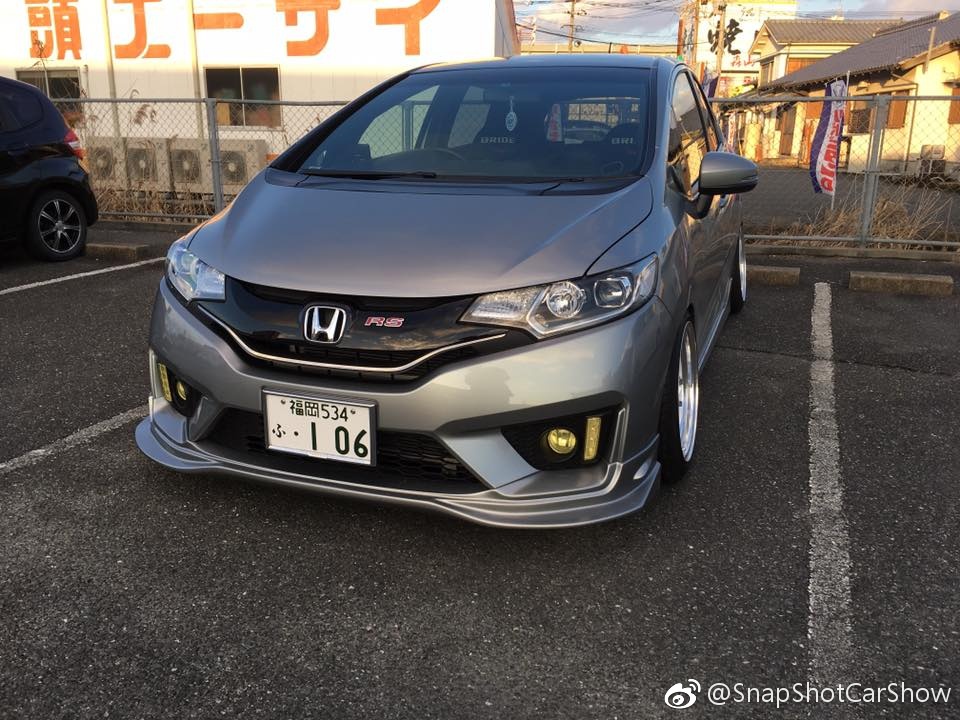 本田党 | 干干净净就是耐看 —— 本田飞度GK5 搅牙姿态