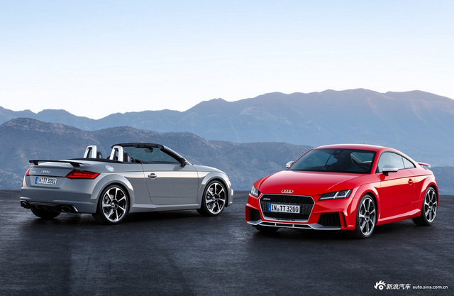 奥迪TT RS双门跑车 五缸发动机400马力 燃爆！