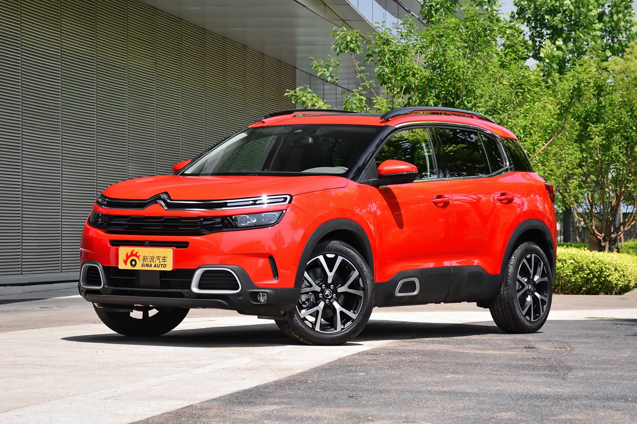 开哪款最有面 2017款宝沃BX5 PK 2017款天逸 C5 AIRCROSS