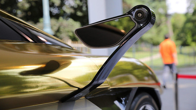 夏洛特跑车——一辆可以在车内养鱼的超跑