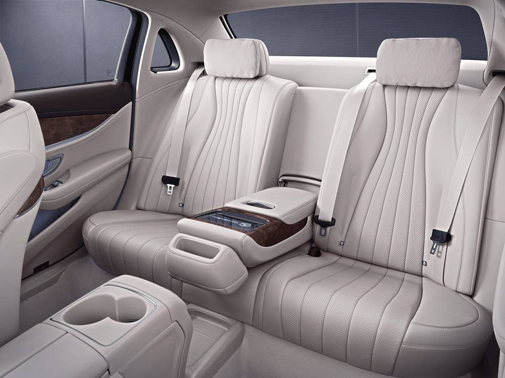 很多车越卖越掉价,为何它的车却总是被抢着买?