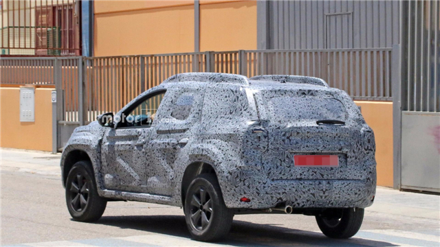 采用CMF平台 Dacia全新Duster谍照曝光