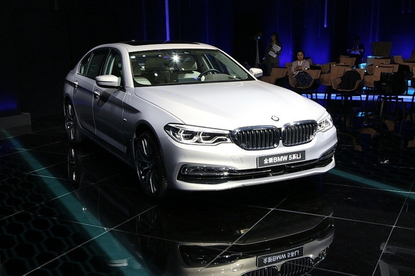 全新华晨宝马5系预售价曝光 45万起！6月28日正式上市