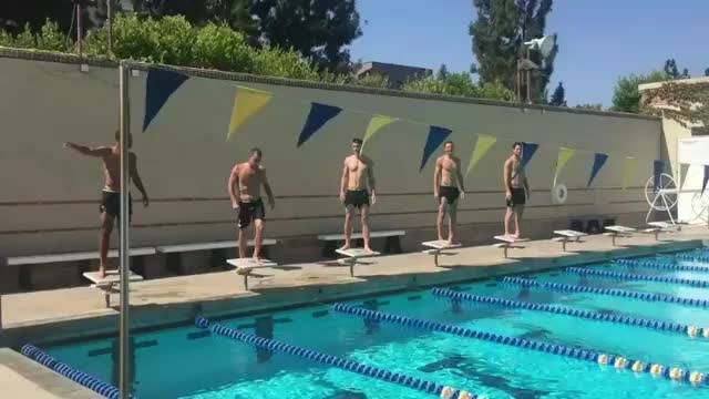 游泳比赛猜成语_看图猜成语(2)