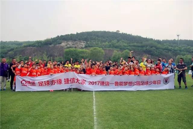 南海岸数学家！维金斯12中7贡献17分2板2助1断1帽 屡屡防守建功