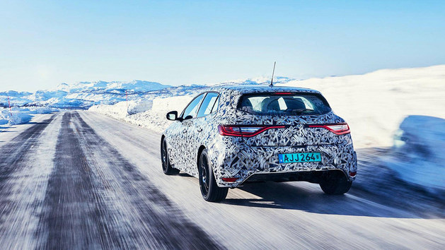 雷诺全新梅甘娜R.S.冰雪测试谍照曝光