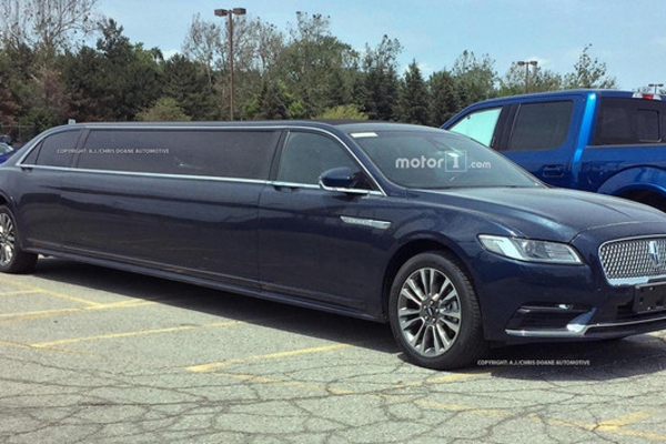 全新林肯大陆加长版谍照曝光 豪华不贵