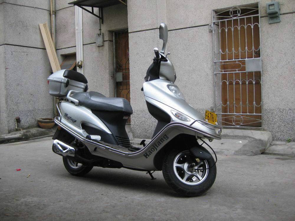 快抢!原价12.68万的大轿车直降5万!手慢就没了