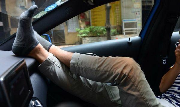 最讨厌的6种副驾驶行为,第三种真的忍不了