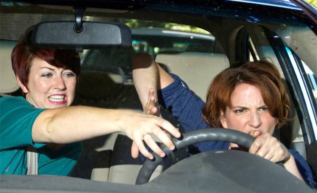 最讨厌的6种副驾驶行为,第三种真的忍不了