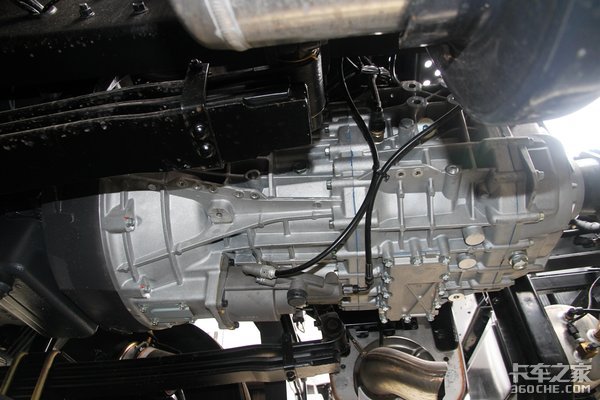 十六万起拍 440马力6X4创虎等你开回家