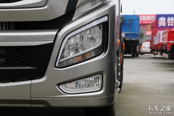 十六万起拍 440马力6X4创虎等你开回家