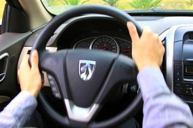 为什么我的方向盘有时候抖有时候不抖？