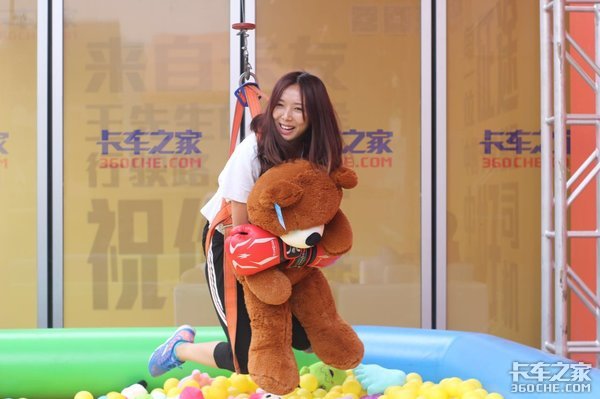 这些男人都玩疯了!史上最有趣卡友大会