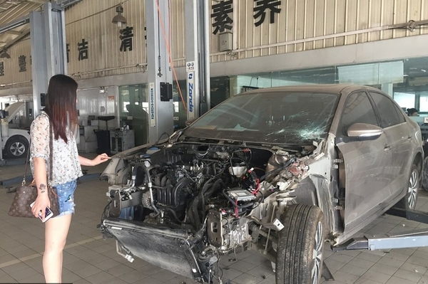 [转帖]车主不在4S店修车 被收5000元