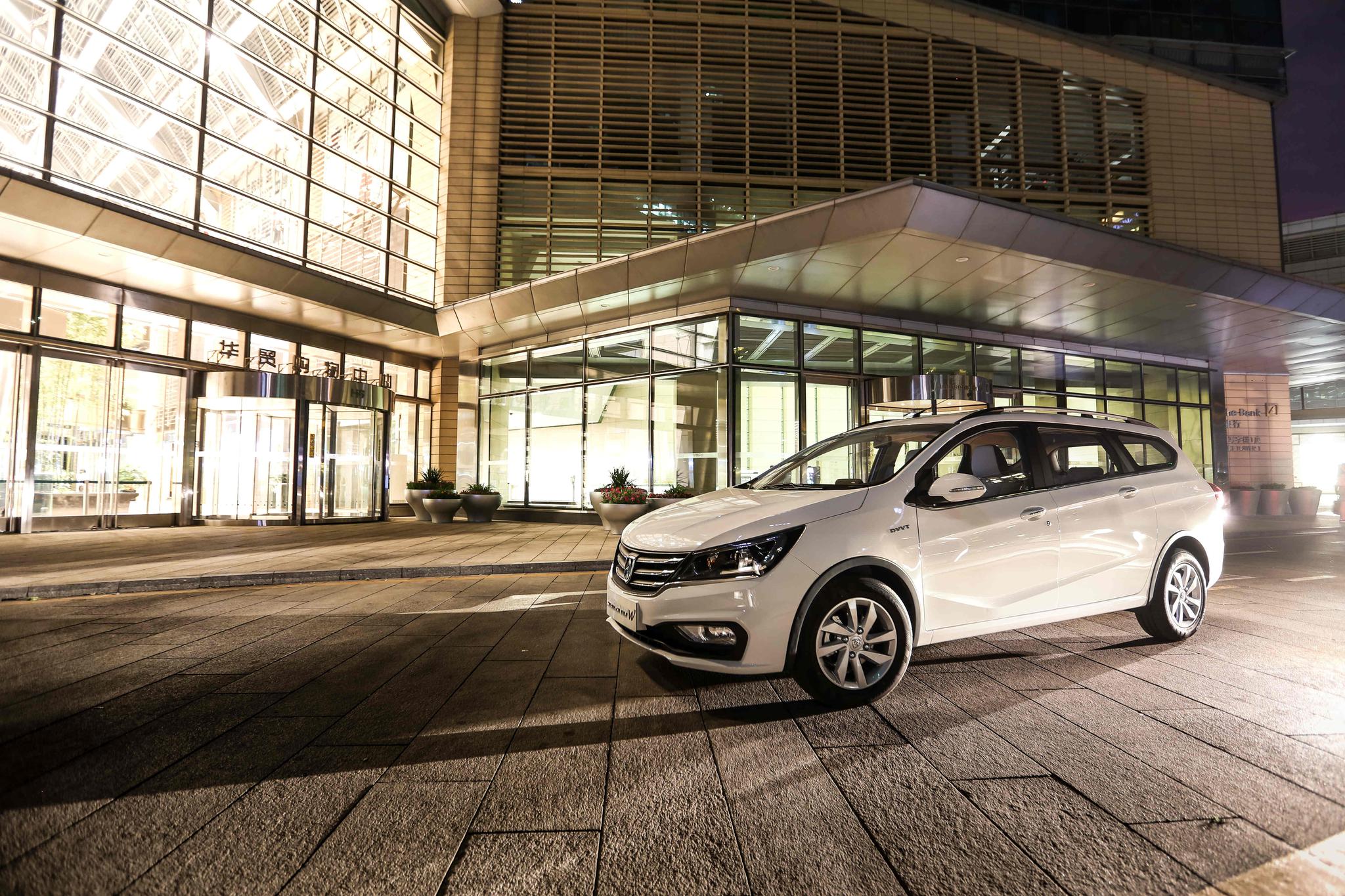 宋楠：宝骏310W，你太能装了！