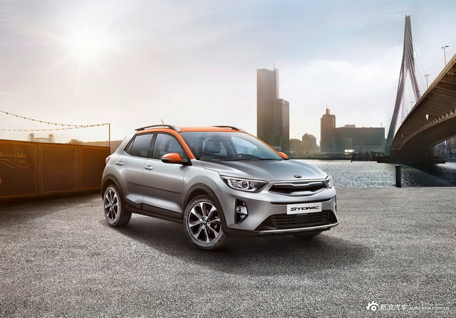 时尚运动化小型SUV 起亚Stonic正式首发