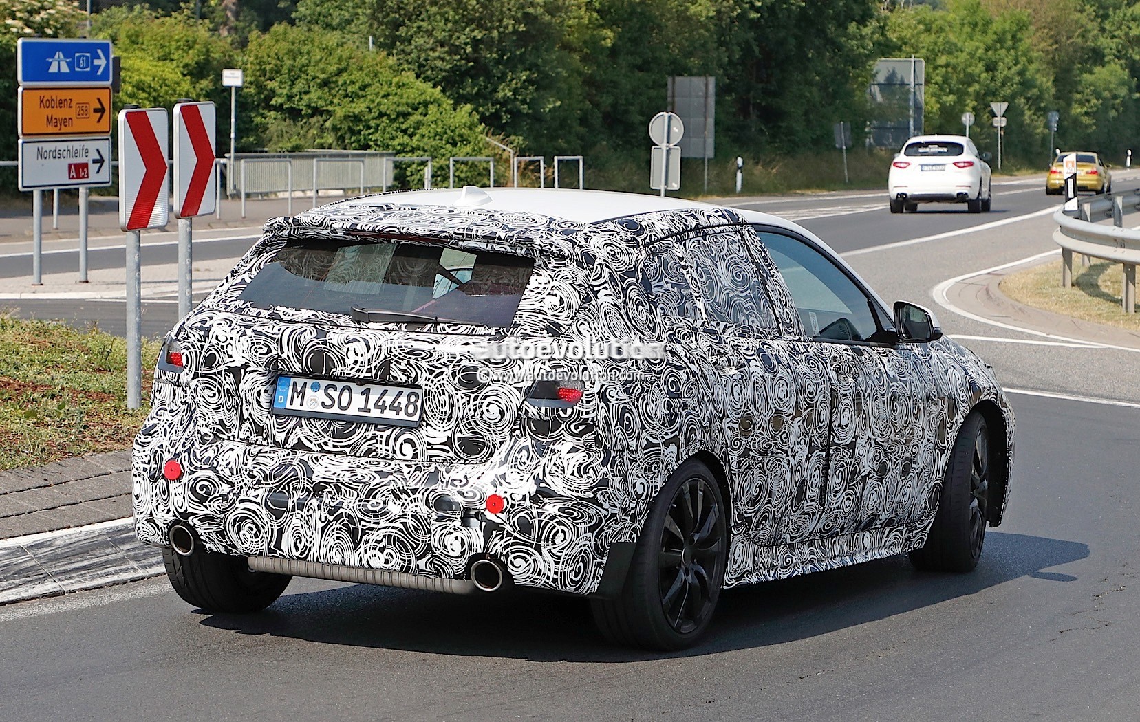 20170623_1498199298337650.jpg 2019-bmw-m140i-dances-on-the-nurburgring-for-the-first-time_13.jpg