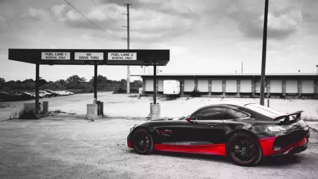 如果买遍《变形金刚5》里的车,你需要赚几辈子的钱?