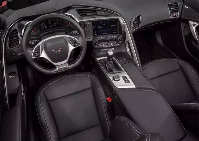 如果买遍《变形金刚5》里的车,你需要赚几辈子的钱?